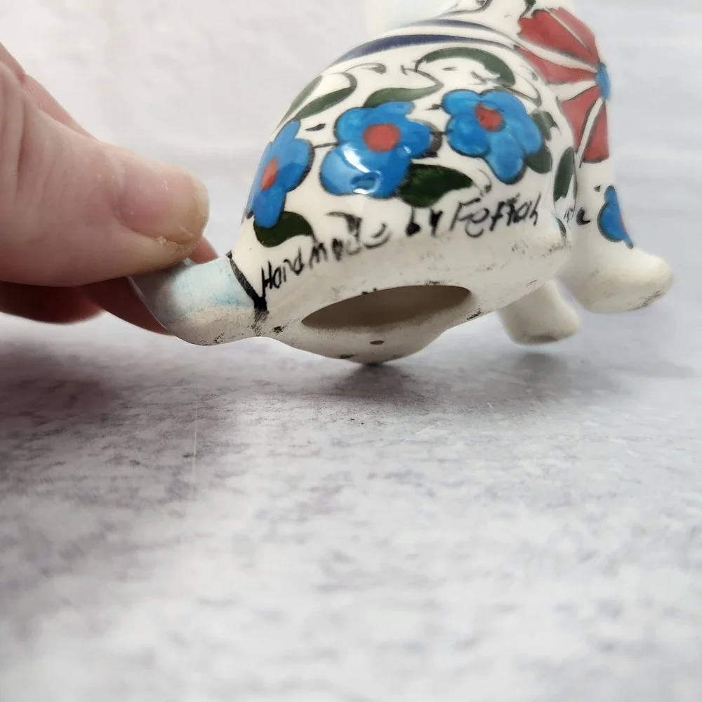 Vtg Turkish 50s Hand Painted Porcelain Cat Kitten Sitting Floral Flowers Signed